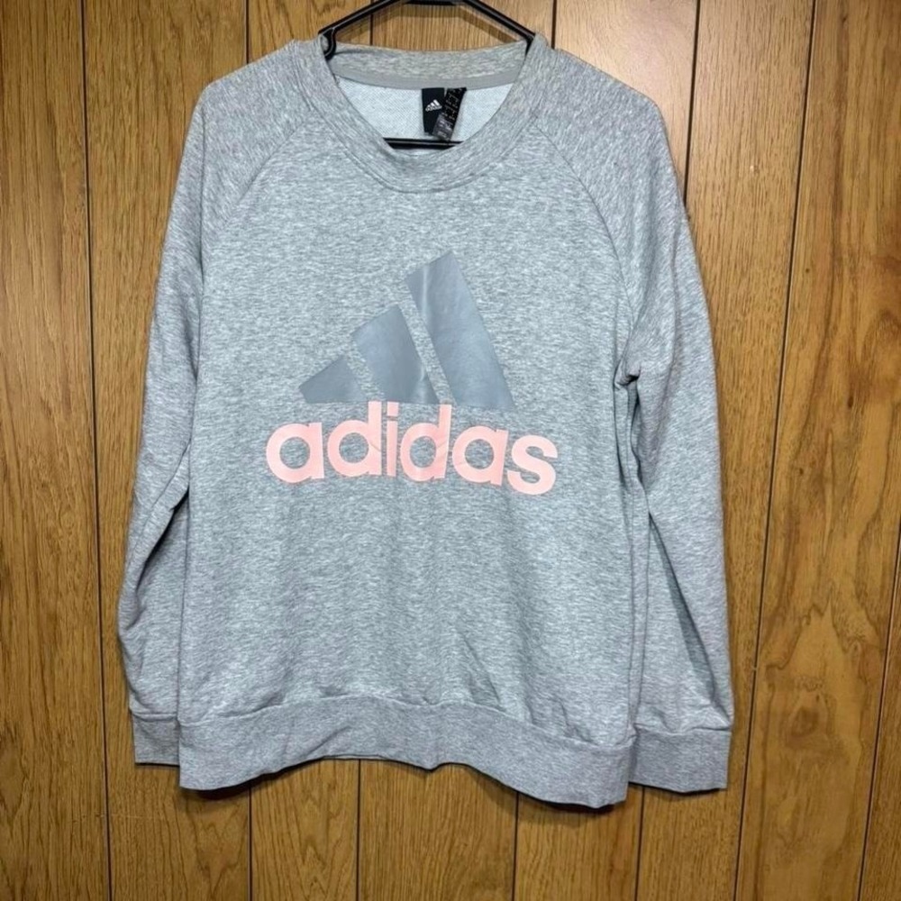 Grey Adidas crewneck sweatshirt Size Large - Picture 1 of 3